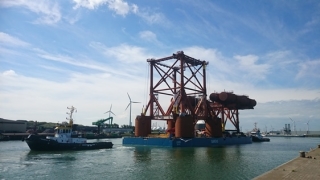 June 2016 - Load out Test Platform Sections for Pioneering Spirit